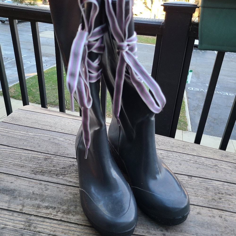 Sperry Knee High Rain Boots - Picture 4 of 10